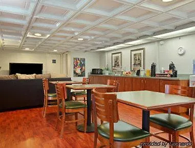 Travelodge By Wyndham Fairfield/Napa Valley 
