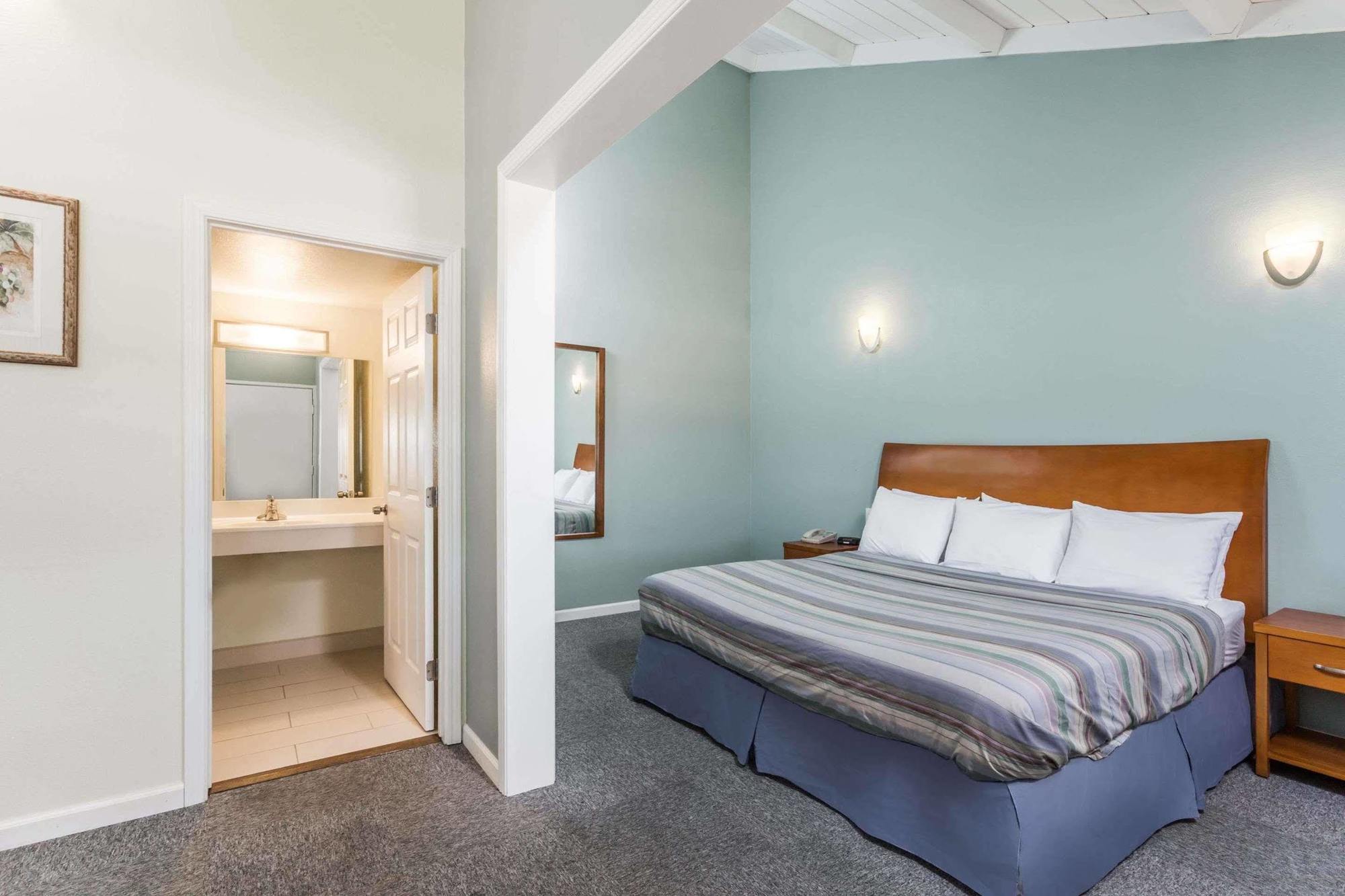 Hotel Travelodge By Wyndham Fairfield/napa Valley 2*