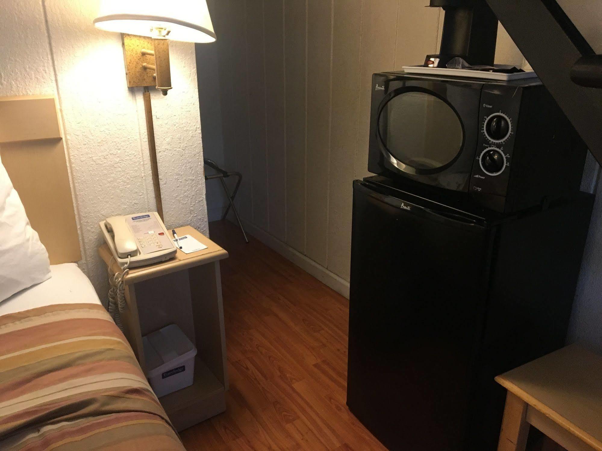 Travelodge By Wyndham Fairfield/napa Valley Hotel