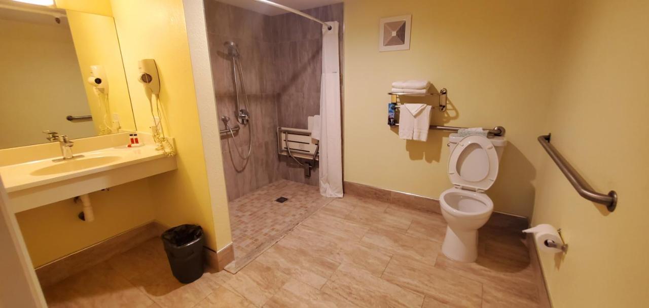 Travelodge By Wyndham Fairfield/napa Valley 2*